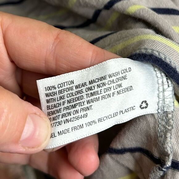 5 for $25🔥XS (4/5) Boys Circo Striped Grey T-Shirt - Picture 4 of 5